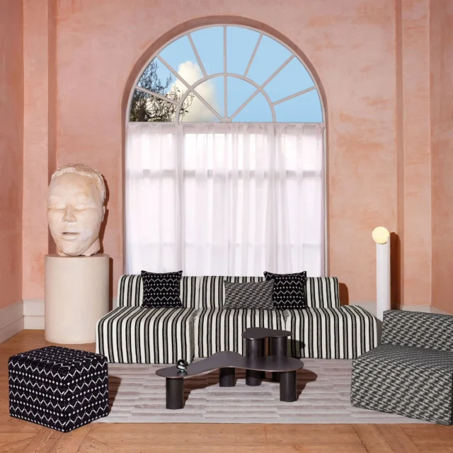 HER – Colección textil de Kirby Design
Una propuesta que combina tejidos decorativos de alto rendimiento con estampados contemporáneos inspirados en el arte textil femenino.
Su paleta equilibrada y la diversidad de texturas permiten crear espacios con profundidad visual y coherencia material, manteniendo la esencia innovadora de Kirby Design.

Disponible sólo en #dekorgroup 

#KirbyDesign #ColecciónHER #TextilesDeInterior #DiseñoDeInteriores #TejidosDecorativos #EstampadosContemporáneos #ArquitecturaInterior #InteriorDesign #MaterialesDeDiseño #DiseñoTextil